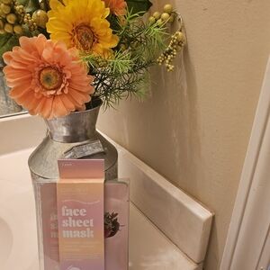 NWt 5v Pk Celavi Face Sheet Masks.